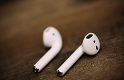 Apple returns fire in Koss AirPods patent infringement battle