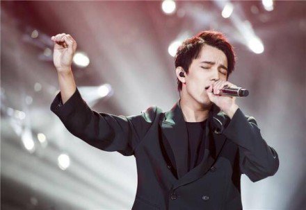 dimash.jpg